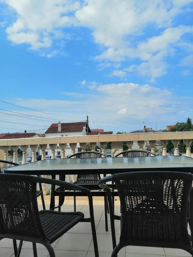 Apatrman Boris Colic Apartment Biograd Na Moru